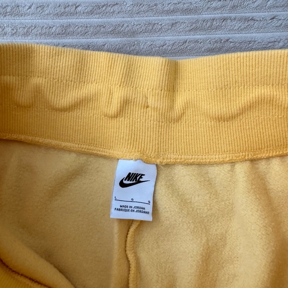Nike Women's Phoenix Fleece High Waisted Shorts in Light Orange - Picture 4 of 4